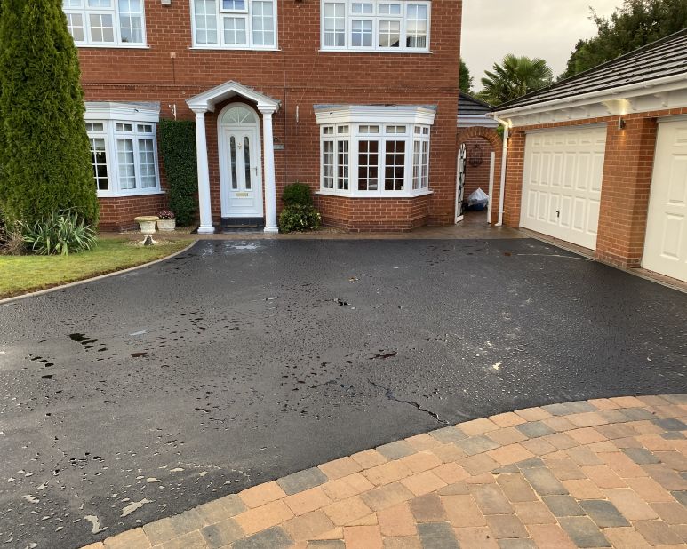 Tarmac Driveways in Cannock